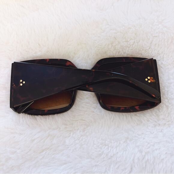 Fiona Brown Oversized Rectangle Thick Sunglasses - Picture 11 of 12